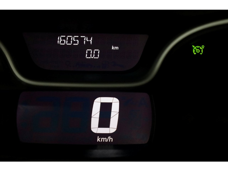 49927206-renault-trafic-17