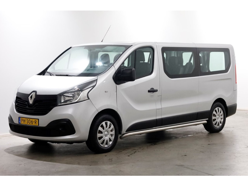 49964551-renault-trafic-11