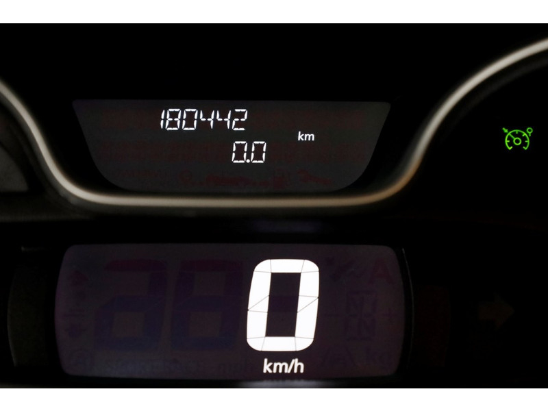 49964551-renault-trafic-17