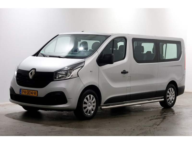 49993827-renault-trafic-11