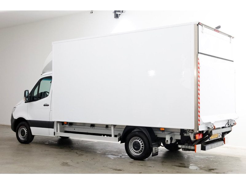 49994088-mercedes-benz-sprinter-10