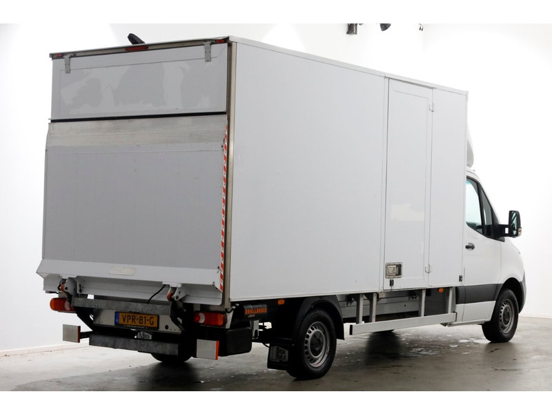 49994088-mercedes-benz-sprinter-2