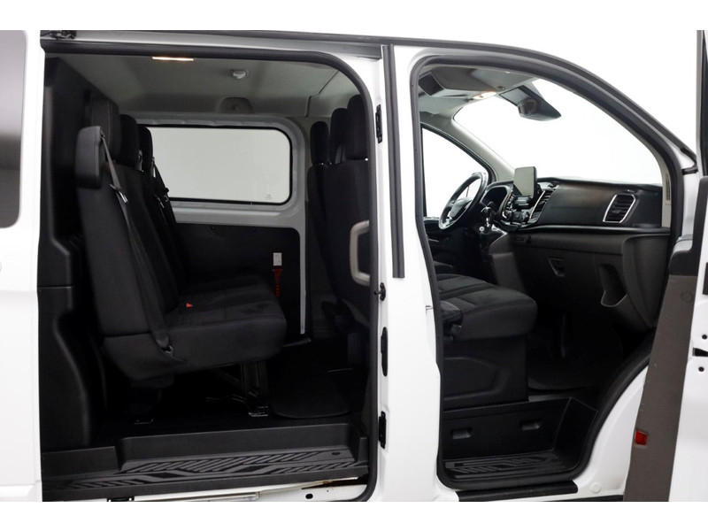 49995083-ford-transit-custom-3