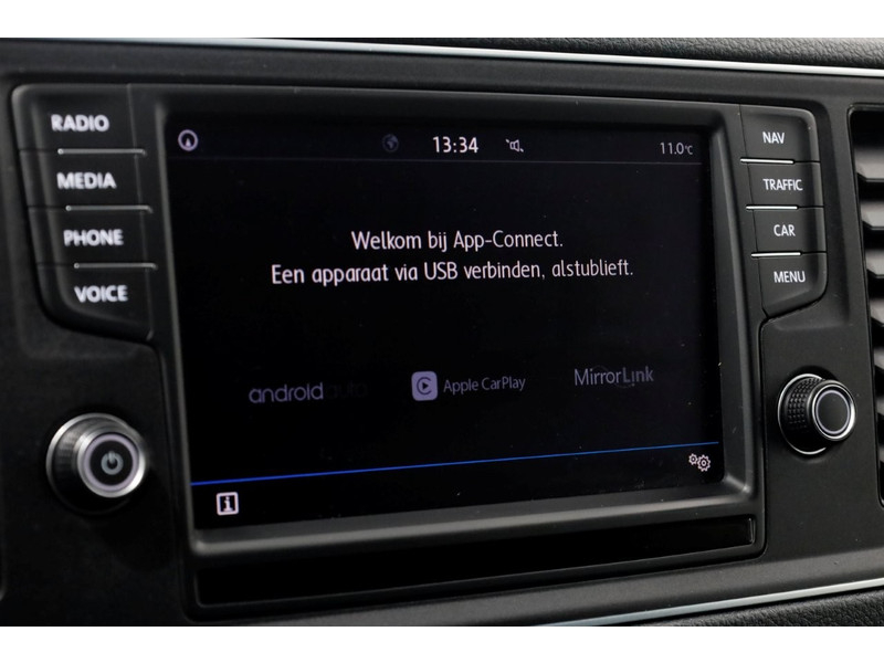 49995880-volkswagen-crafter-18