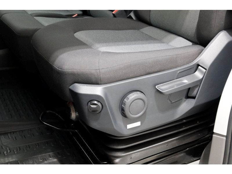 49995880-volkswagen-crafter-21