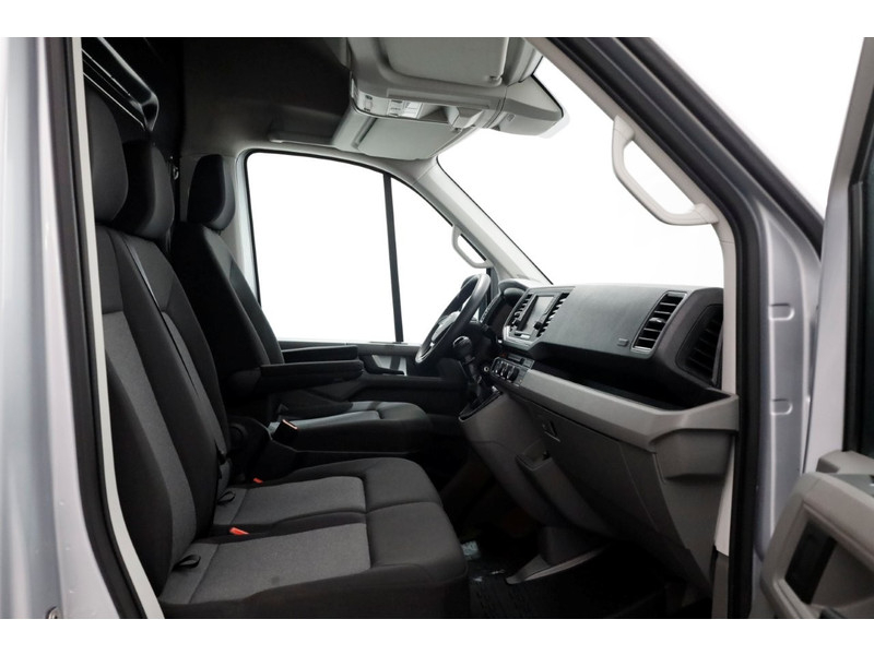 49995880-volkswagen-crafter-5