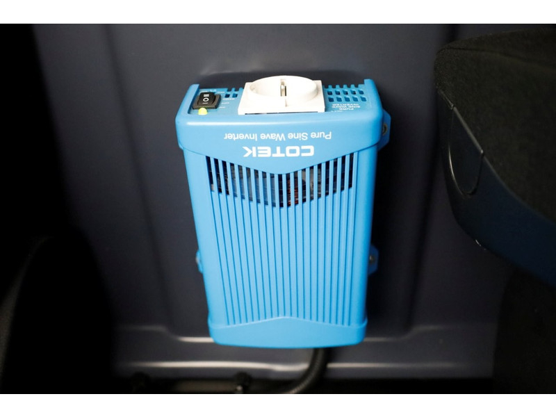 50078223-mercedes-benz-vito-21