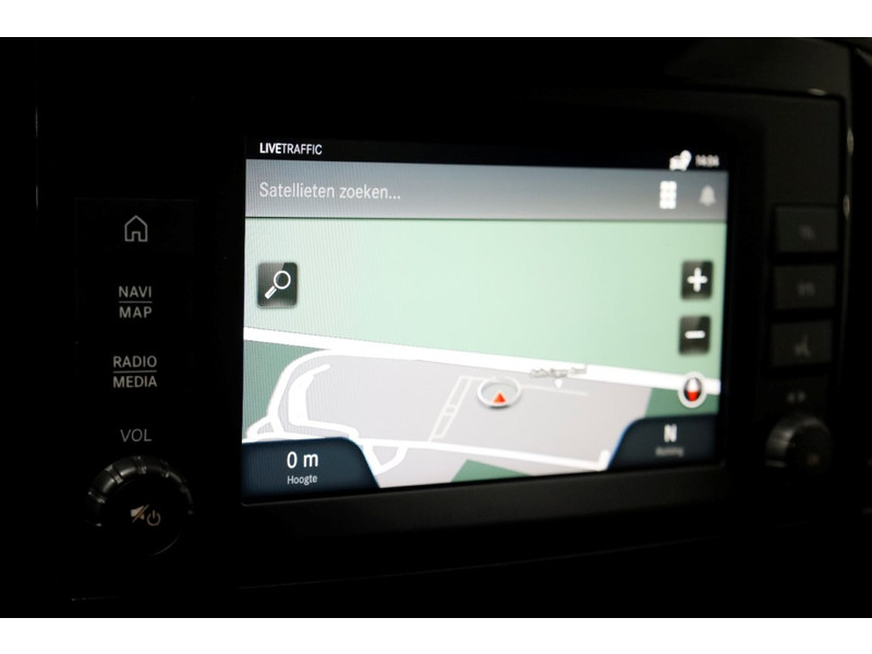 50168207-mercedes-benz-vito-15