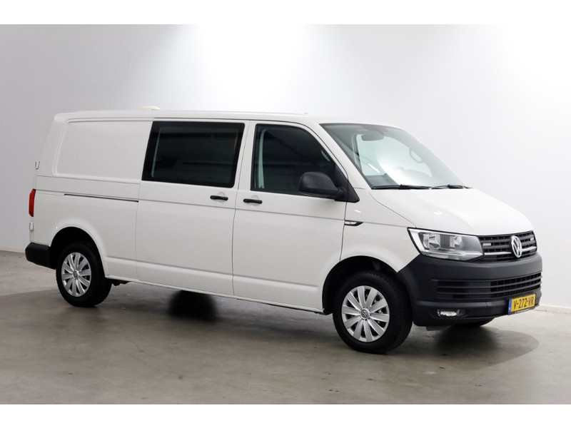 50257610-volkswagen-transporter-12