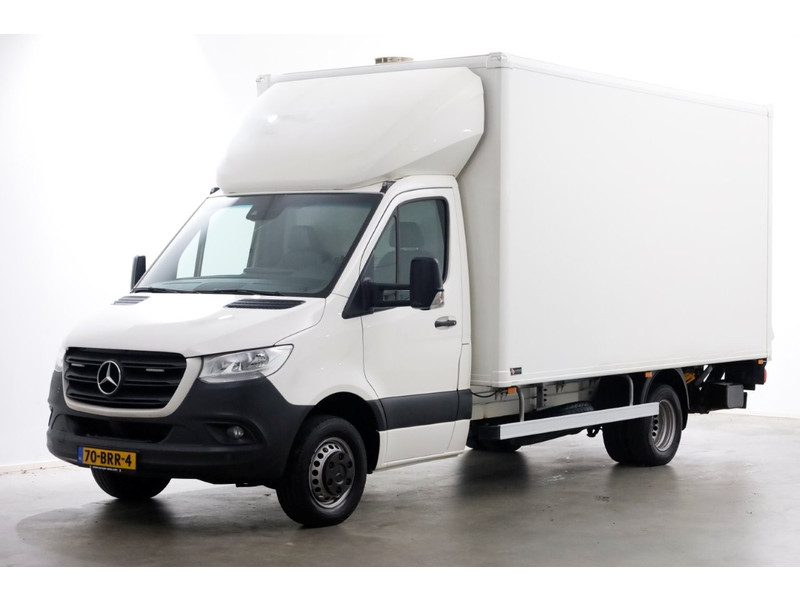 50295452-mercedes-benz--9