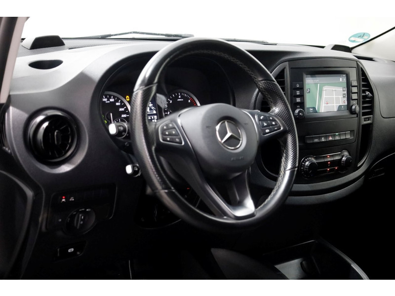 50316372-mercedes-benz-vito-18