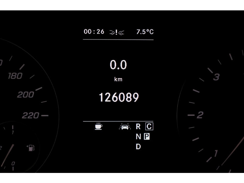 50316372-mercedes-benz-vito-22