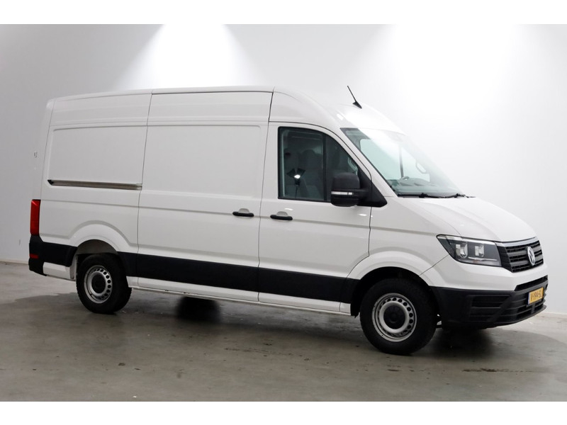 50317482-volkswagen-crafter-10