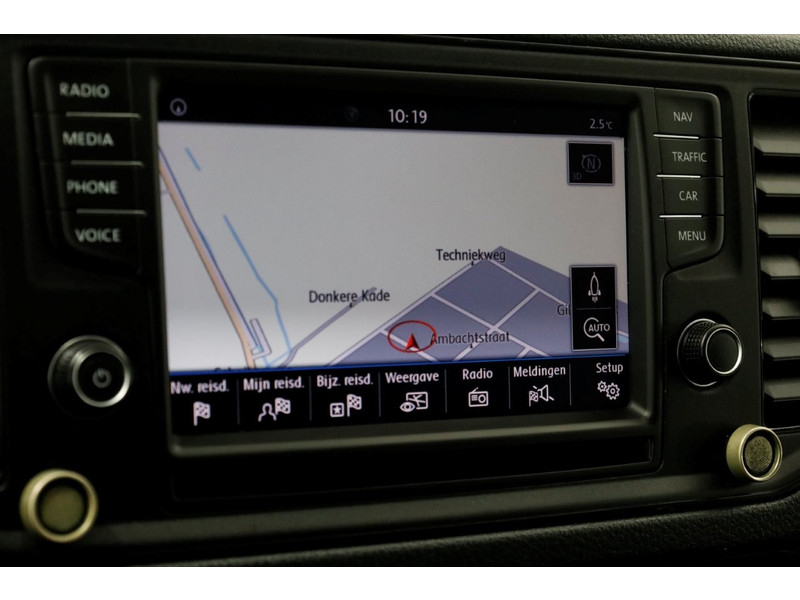 50326946-volkswagen-crafter-14