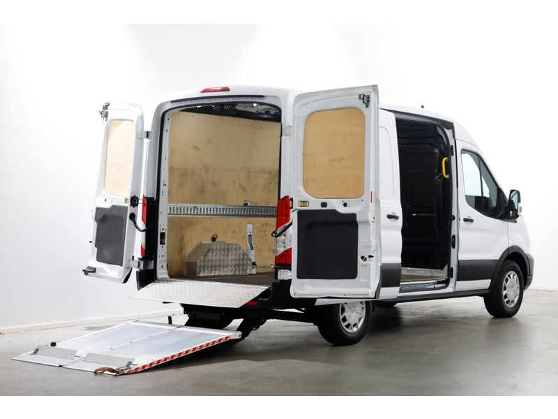 50343795-ford-transit-3