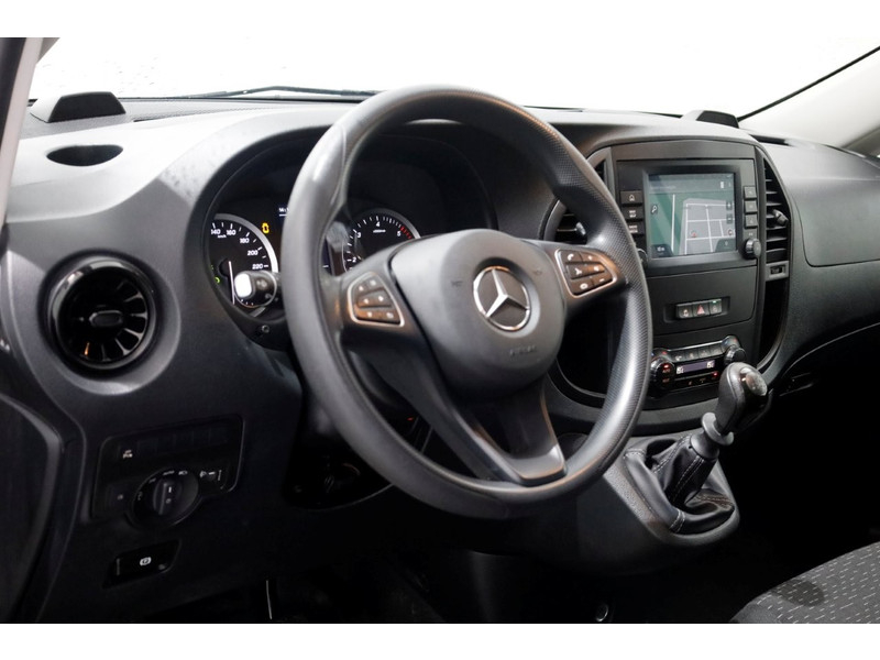 50470985-mercedes-benz-vito-12