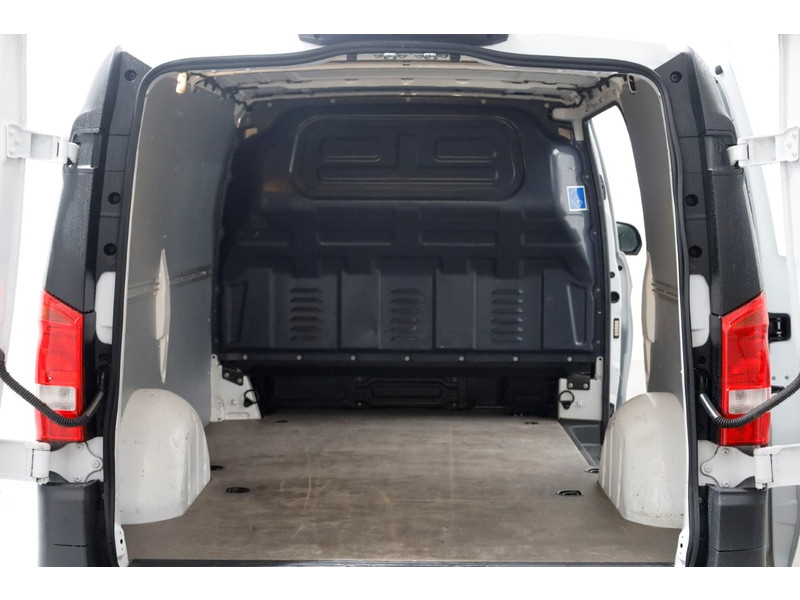 50470985-mercedes-benz-vito-5
