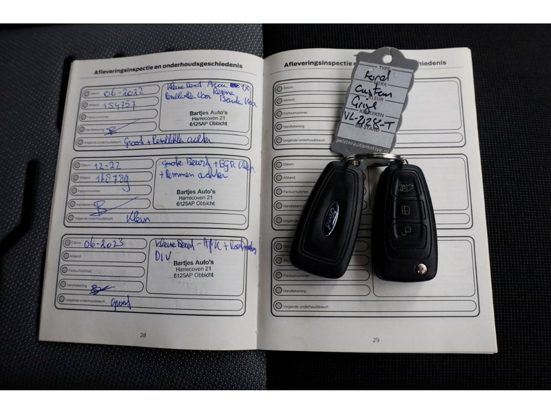 50512816-ford-transit-custom-9