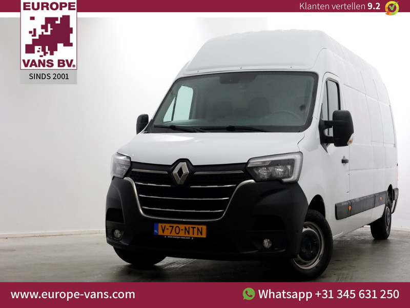 50539742-renault-master-1