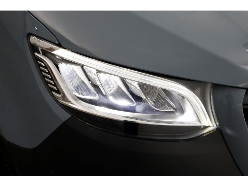 50549363-mercedes-benz-sprinter-11