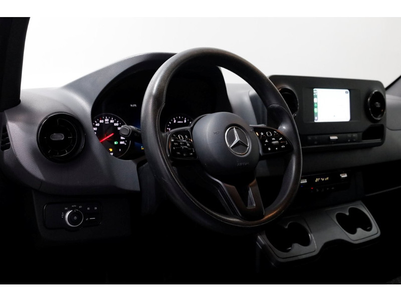 50549363-mercedes-benz-sprinter-13