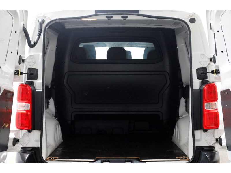 50549449-opel-vivaro-5