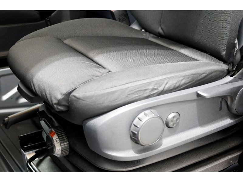 50573827-mercedes-benz-sprinter-25