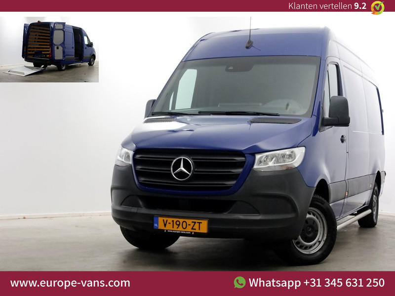 50638292-mercedes-benz-sprinter-1