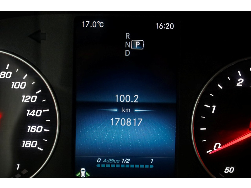 50638292-mercedes-benz-sprinter-16