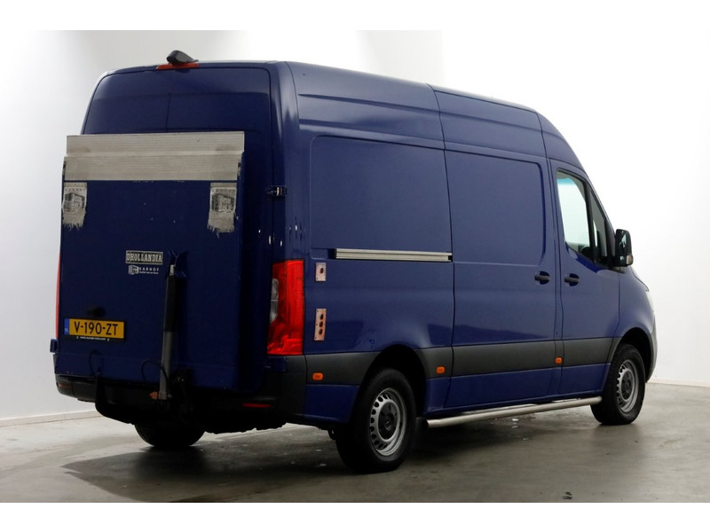 50638292-mercedes-benz-sprinter-2