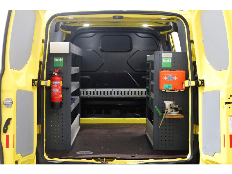 50706877-ford-transit-custom-5