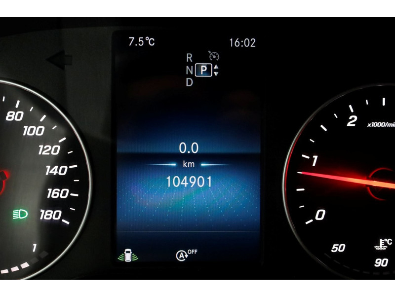 50711717-mercedes-benz-sprinter-17