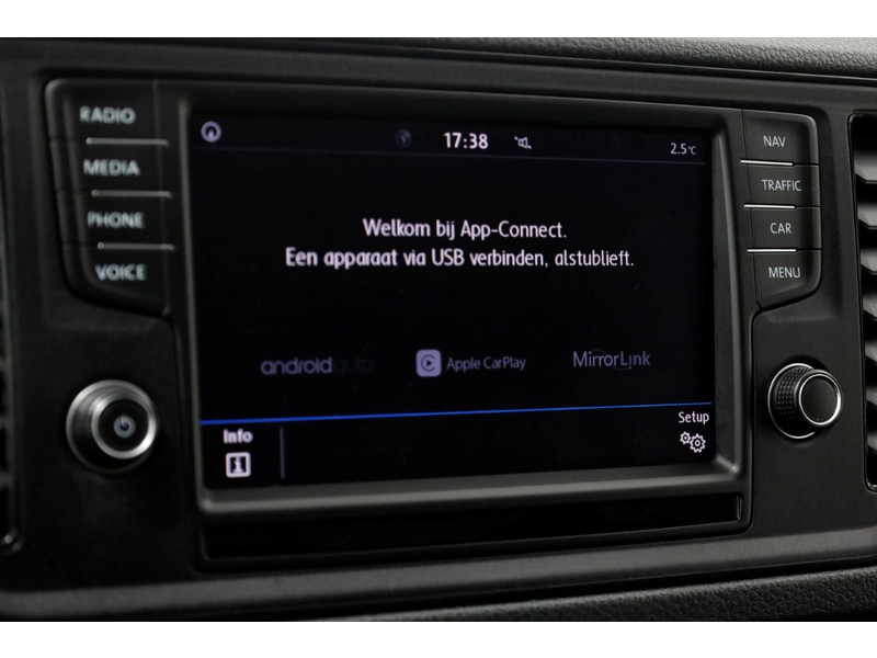 50714077-volkswagen-crafter-17