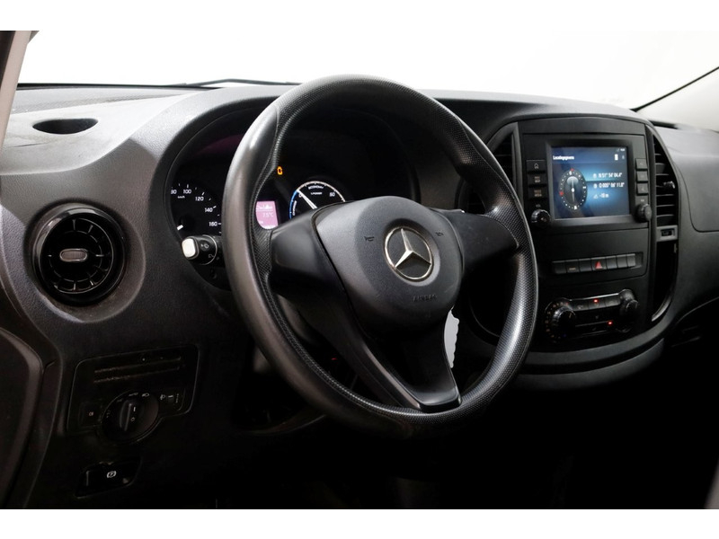 50742615-mercedes-benz-evito-14