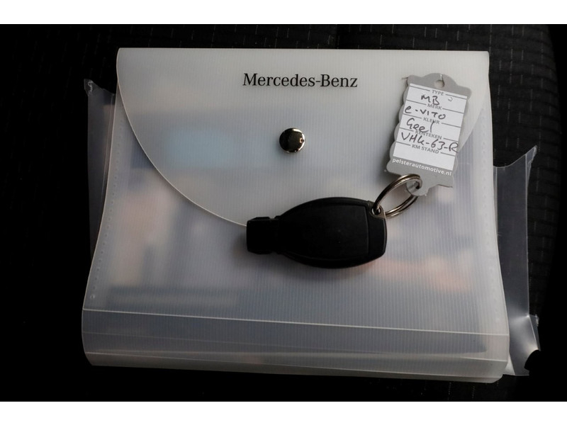 50742625-mercedes-benz-evito-8