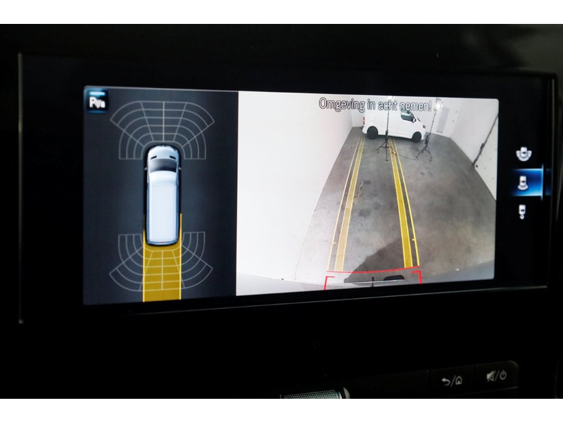 50742929-mercedes-benz-sprinter-15