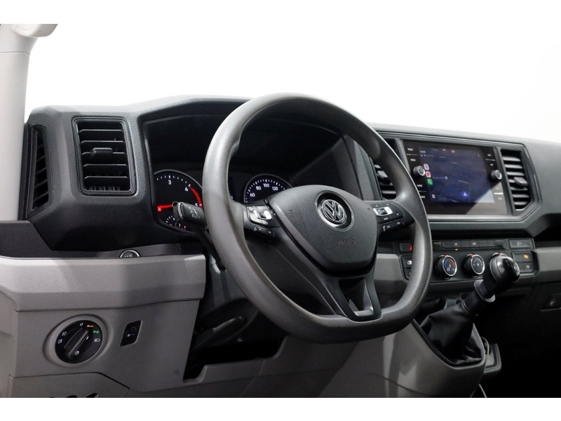 50750956-volkswagen-crafter-14