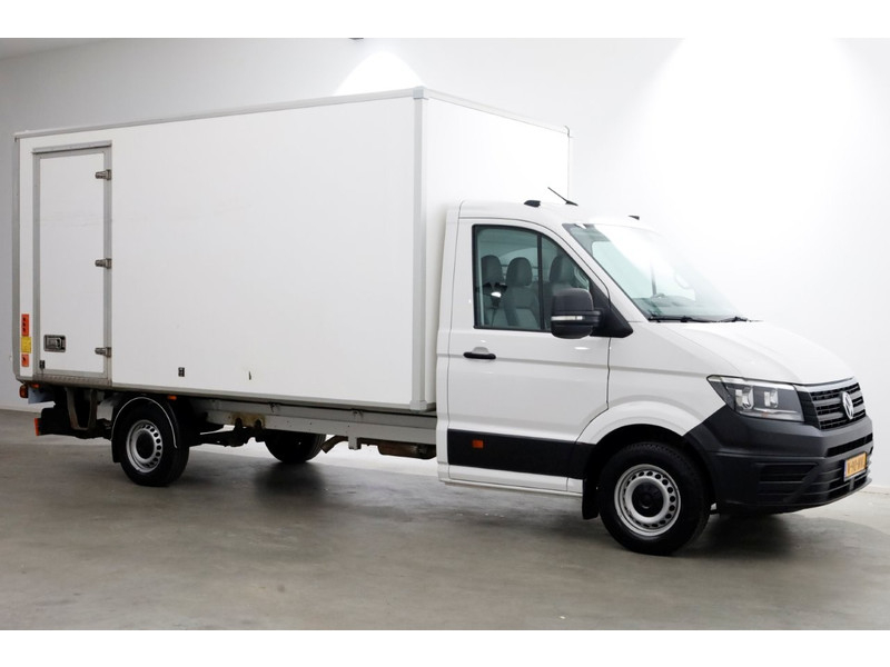 50770821-volkswagen-crafter-11