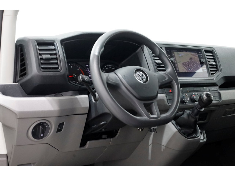 50770821-volkswagen-crafter-13