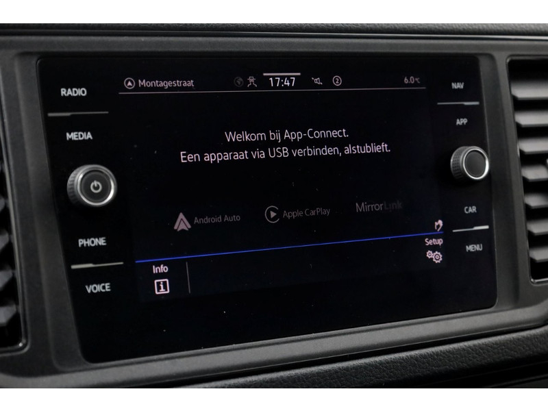 50770821-volkswagen-crafter-15