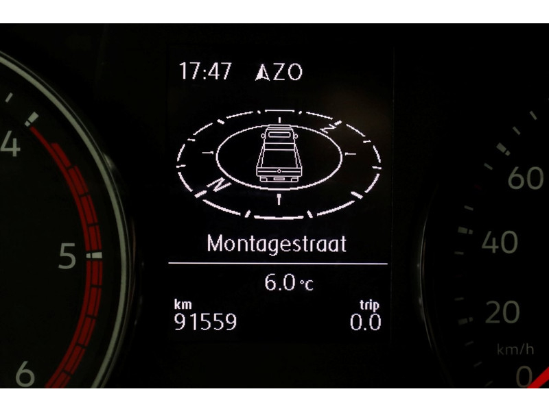 50770821-volkswagen-crafter-17