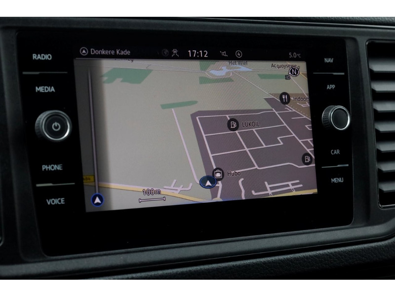 50770968-volkswagen-crafter-14