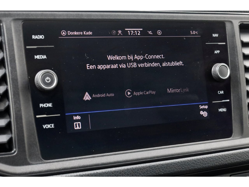 50770968-volkswagen-crafter-15