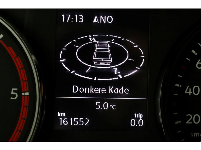 50770968-volkswagen-crafter-16