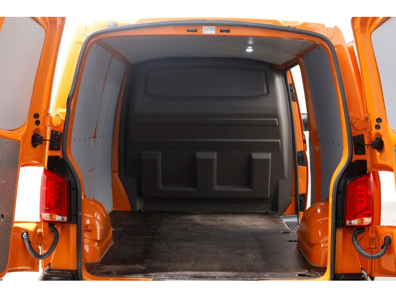 50795930-volkswagen-transporter-5