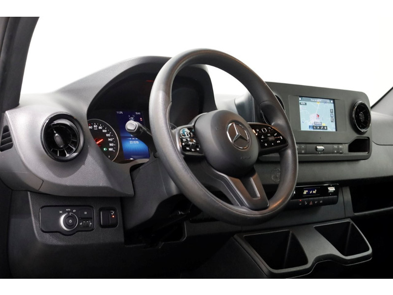 50845507-mercedes-benz-sprinter-12