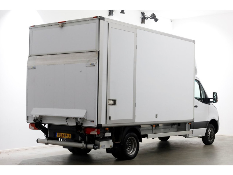 50845507-mercedes-benz-sprinter-2