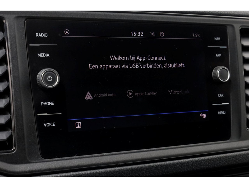 50902742-volkswagen-crafter-15