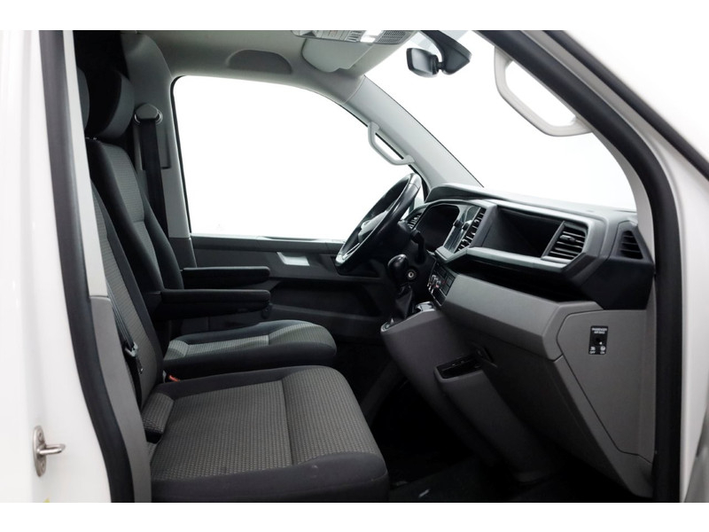 50966197-volkswagen-transporter-3