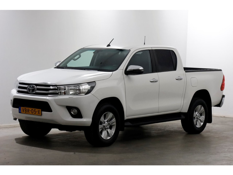 51052410-toyota-hilux-9